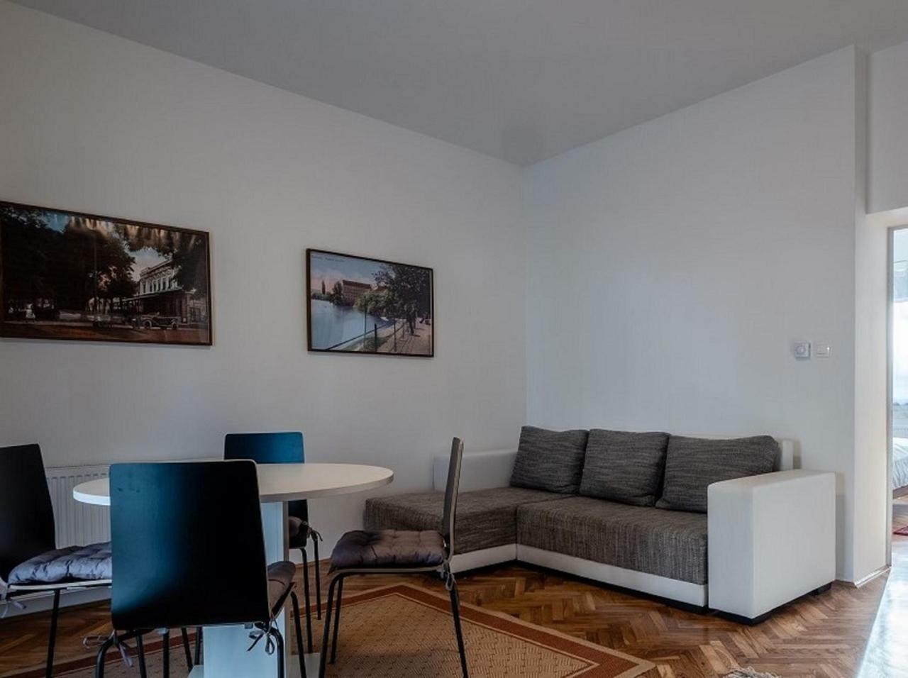 Eva Rooms & Studio Apartment Karlovac Eksteriør billede