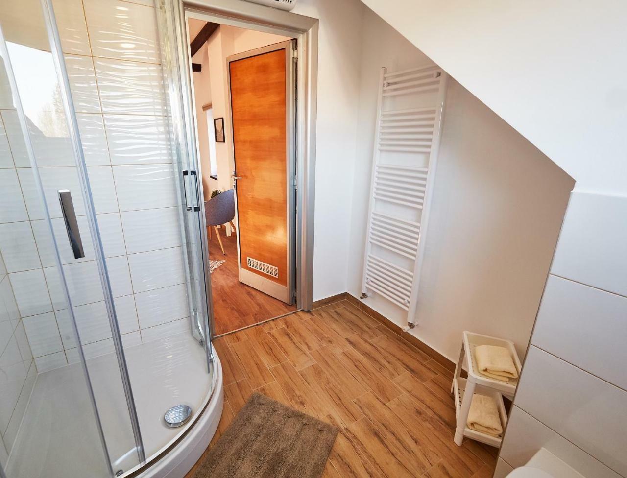 Eva Rooms & Studio Apartment Karlovac Eksteriør billede